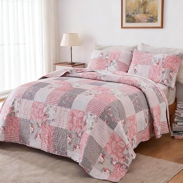 King Size Quilt Set Pink Plaid Patchwork Floral Rversible Quilted Bedspread Coverlet Set 3-Piece Grey Grid Flowers Lightweight Comforter Bedding Set Bed Sheet Cover Blanket with 2 Pillow Shams | King Size Quilt Set, Floral Quilt Set, Pink Plaid Quilt, Rversible Quilt Set, King Size Comforter, King Size Bedspread